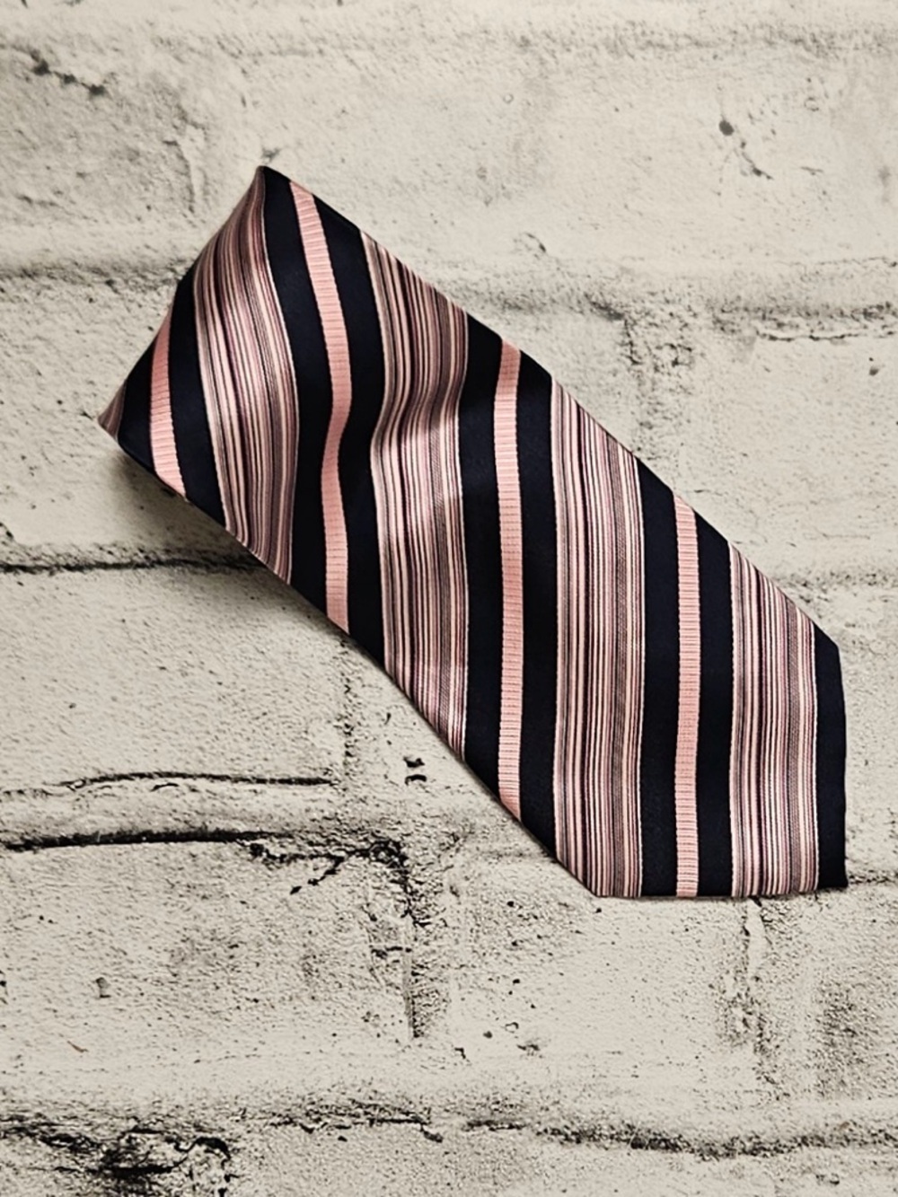 Dona Vino Silk Tie Pink Navy Diagonal Stripe Classic Business